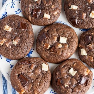 chocolate cookies with dark and white chocolate
